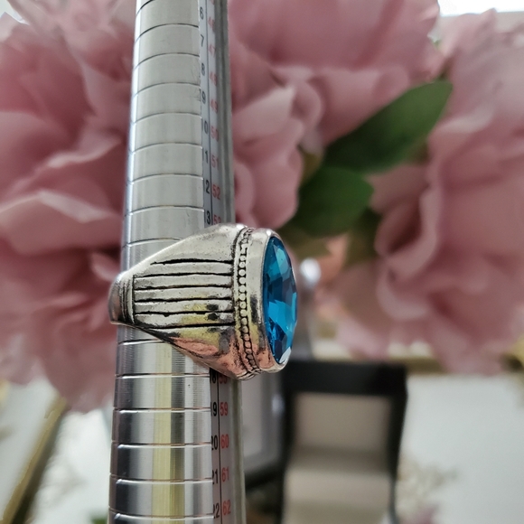 💎Gorgeous sky blue crystal gemstone ring - Picture 5 of 5